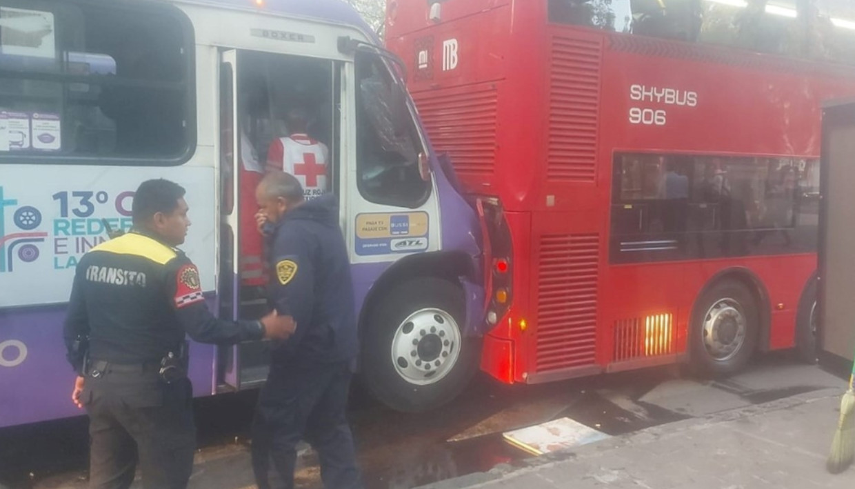 accidente reforma metrobus 7 abril 2022 choque